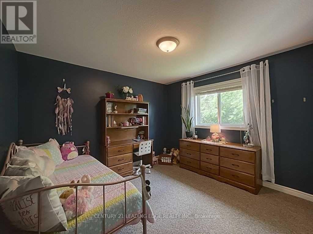 9 - 124 COLLEGE STREET Image 14