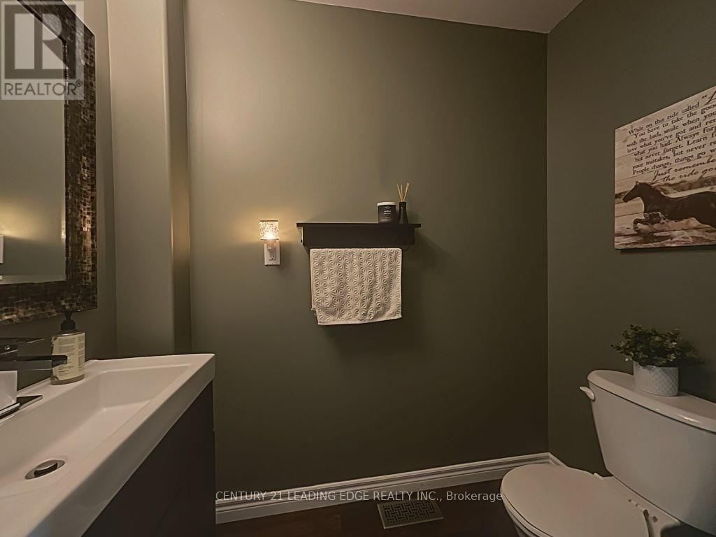 9 - 124 COLLEGE STREET Image 26