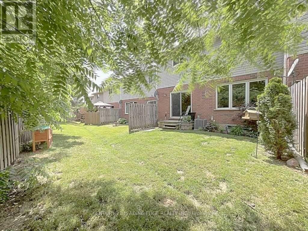 9 - 124 COLLEGE STREET Image 27