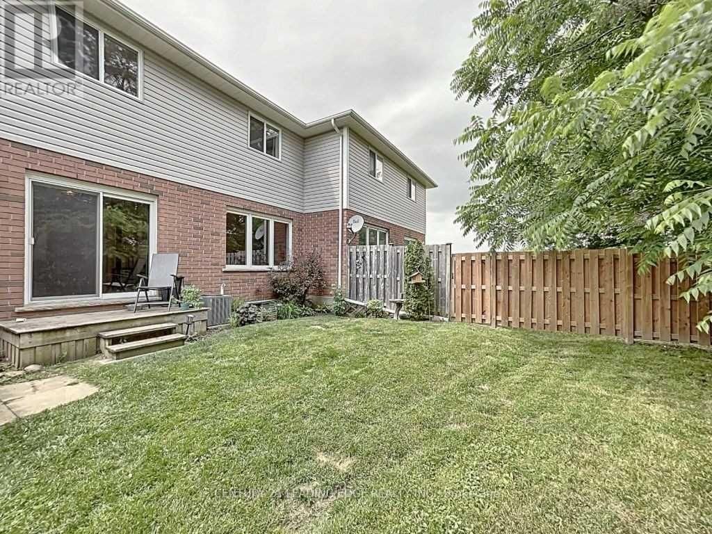 9 - 124 COLLEGE STREET Image 28