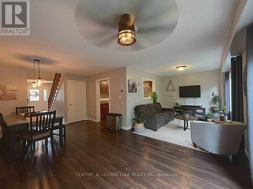 9 - 124 COLLEGE STREET Image 4