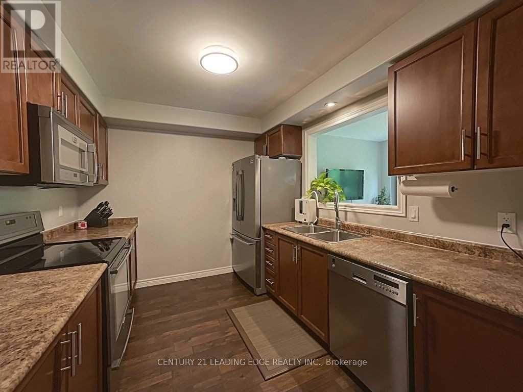 9 - 124 COLLEGE STREET Image 8