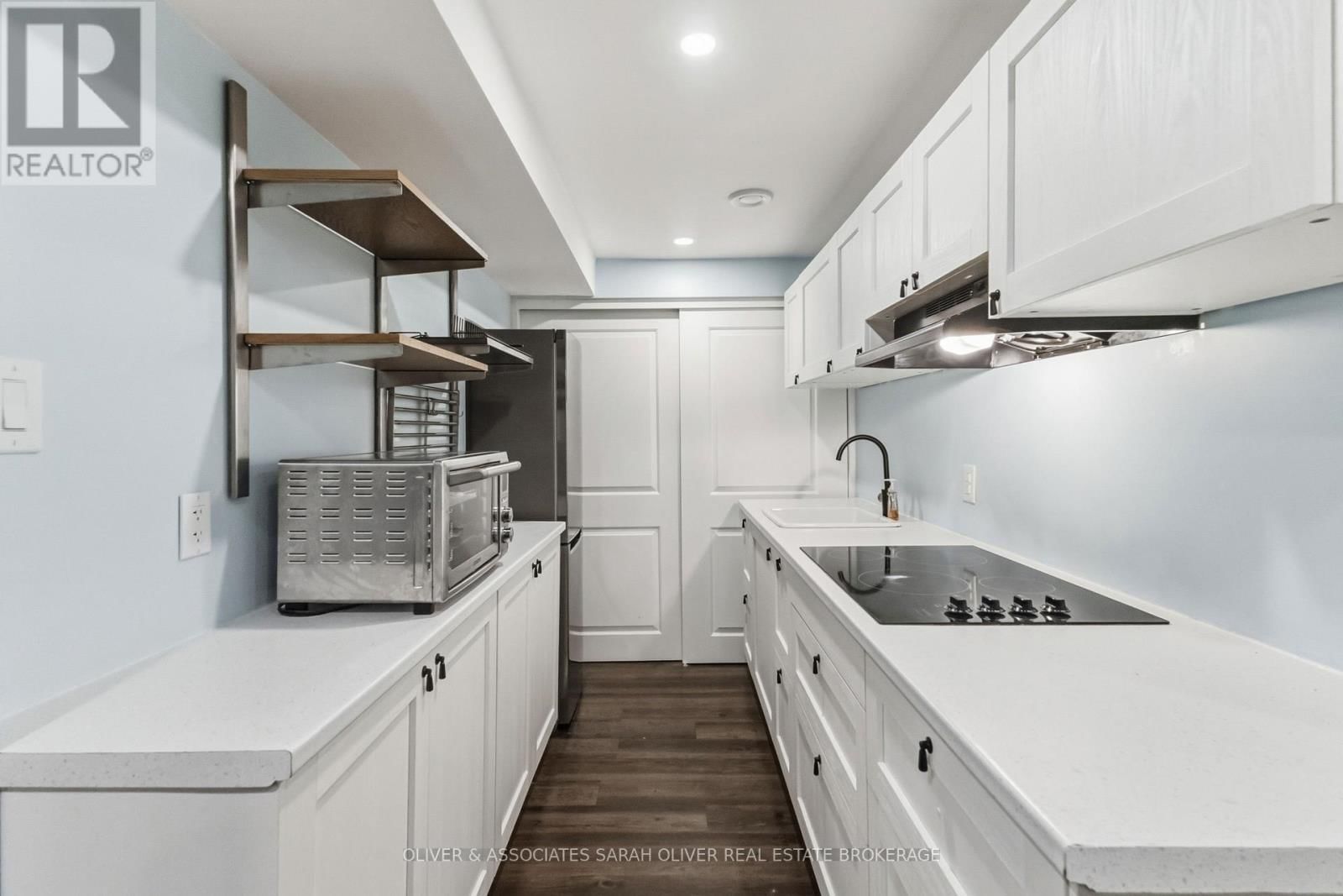 30 SANDALWOOD CRESCENT Image 30