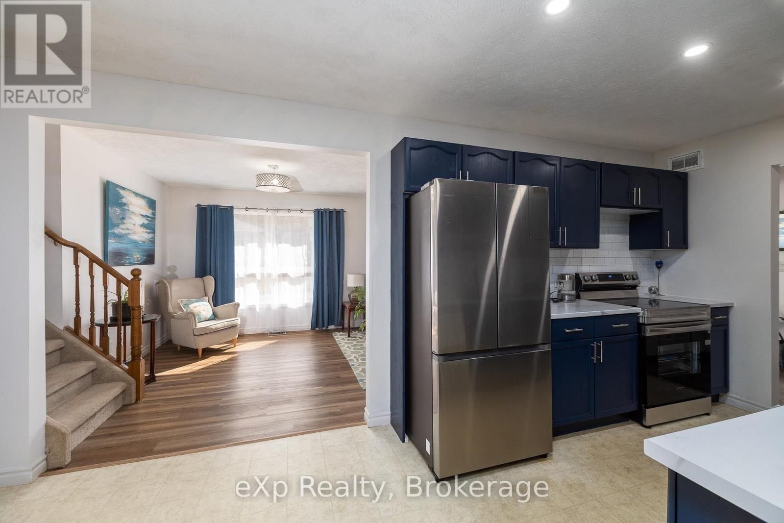 206 2ND STREET A WEST Image 13