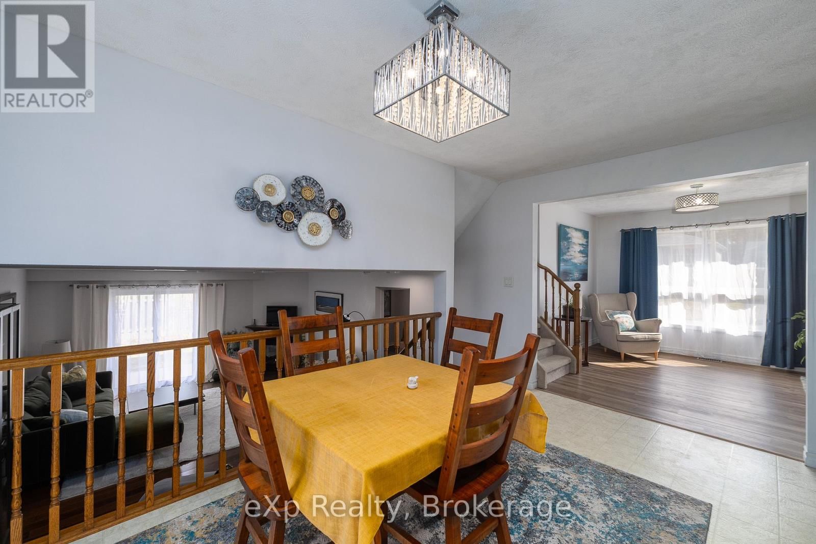 206 2ND STREET A WEST Image 16