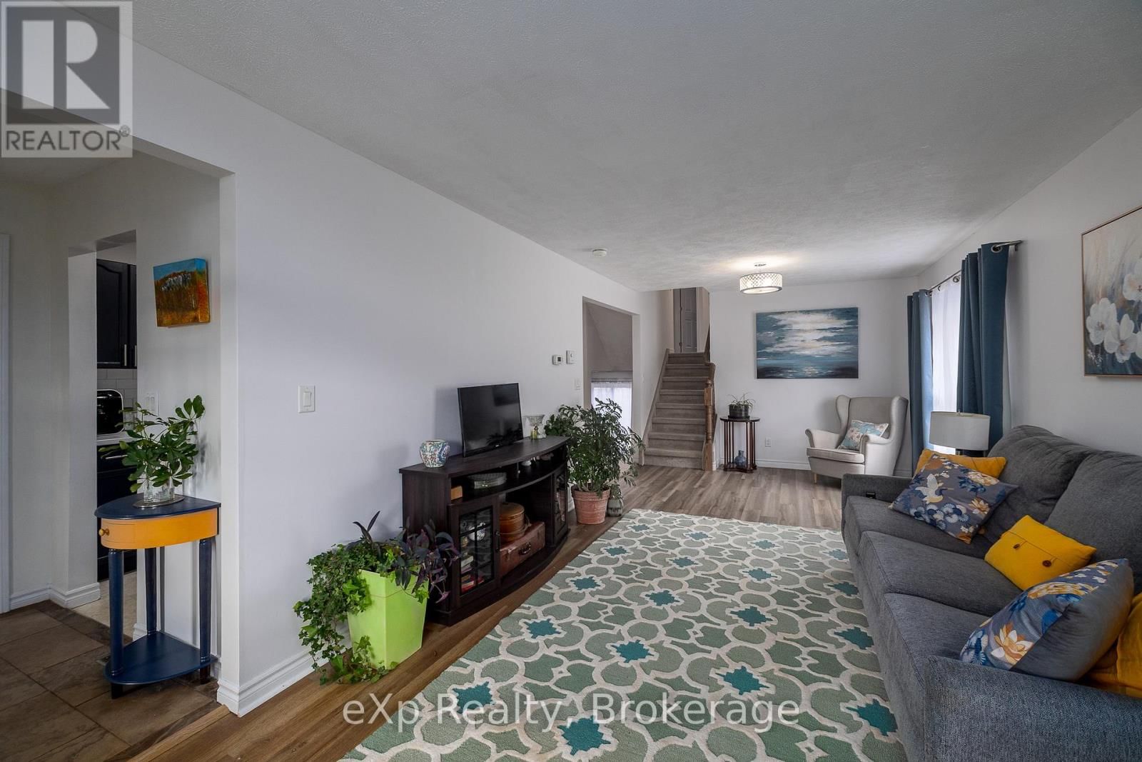 206 2ND STREET A WEST Image 9