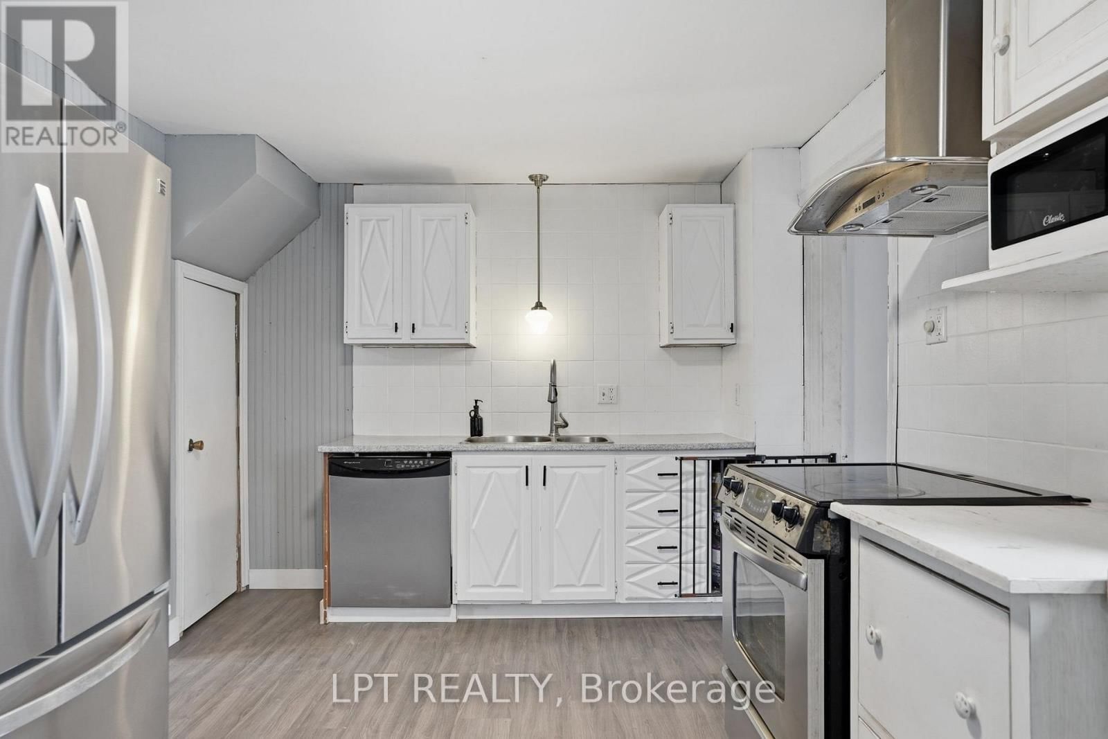 46 MILL STREET Image 13