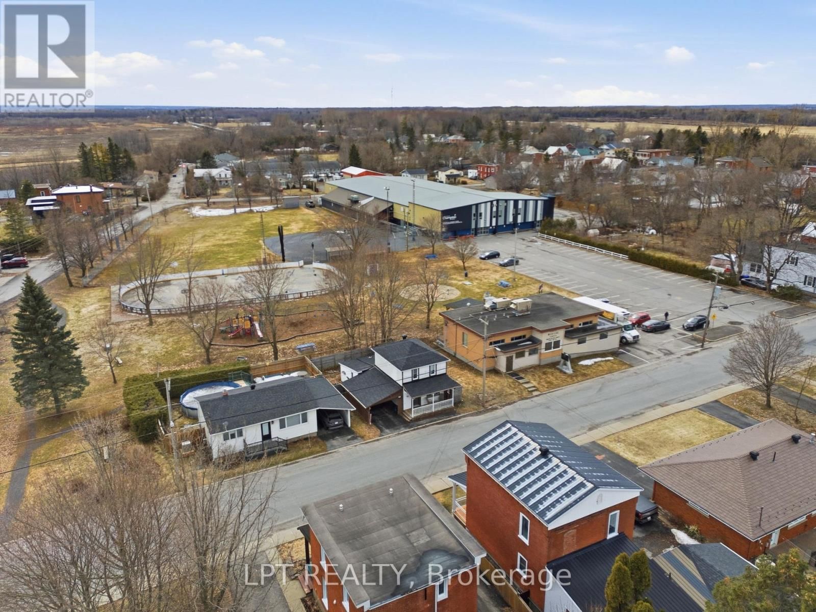 46 MILL STREET Image 31