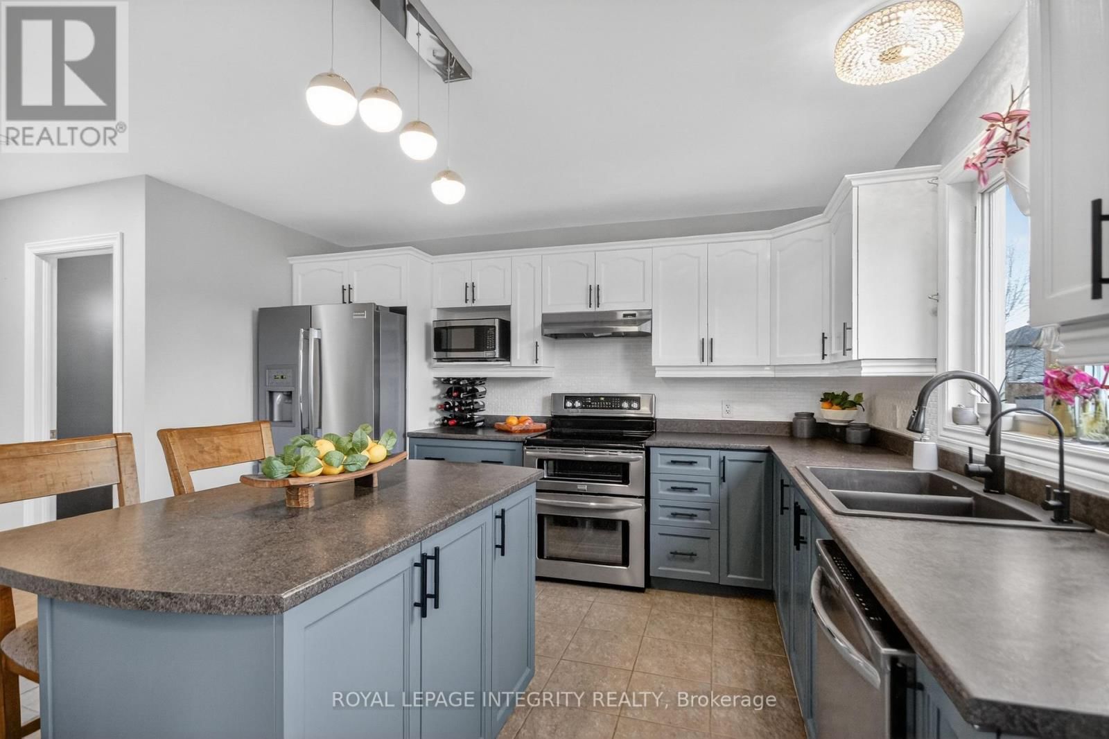 98 MAYER STREET Image 11