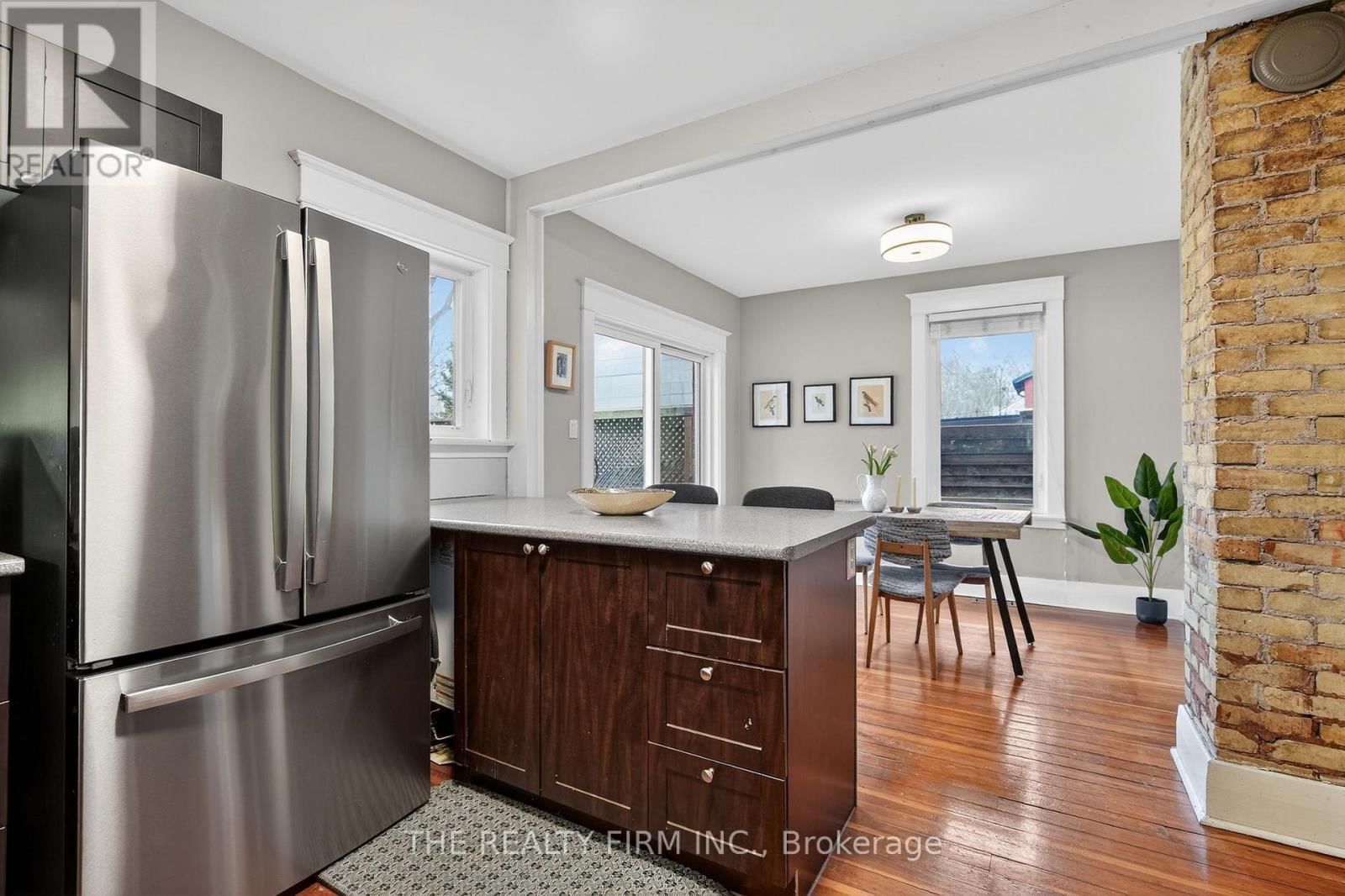 567 ROSEDALE STREET Image 12