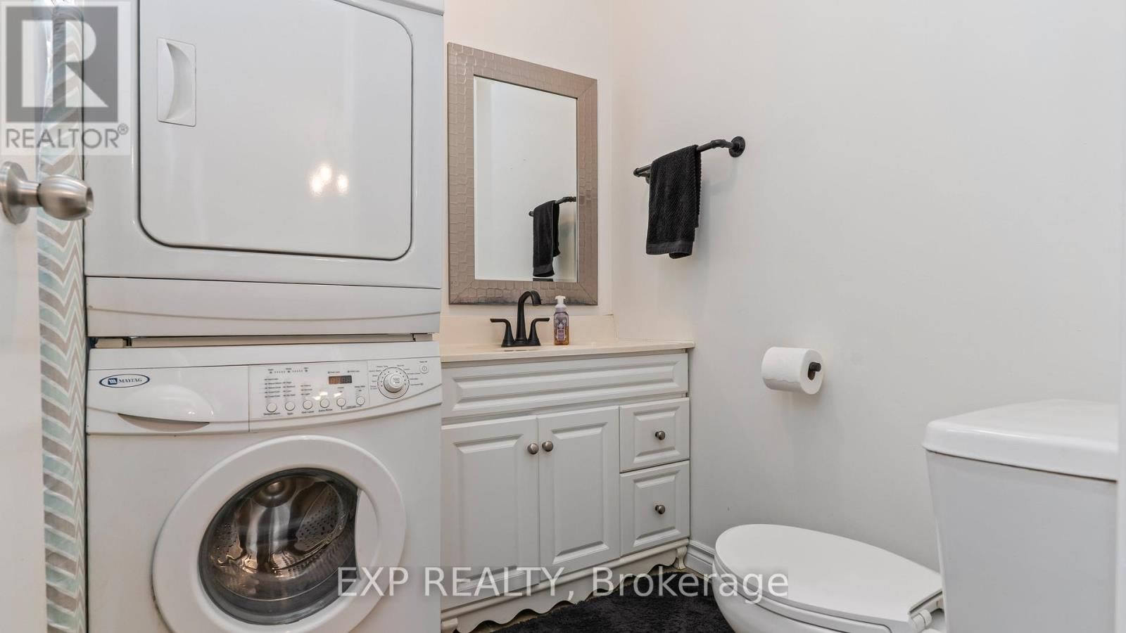 205 EAST STREET Image 10