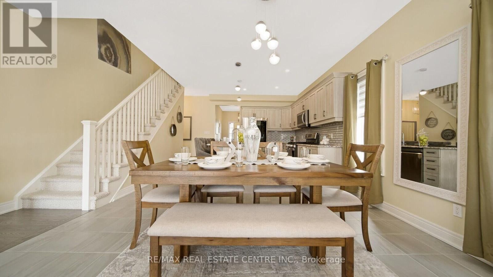 869 BURWELL STREET Image 16