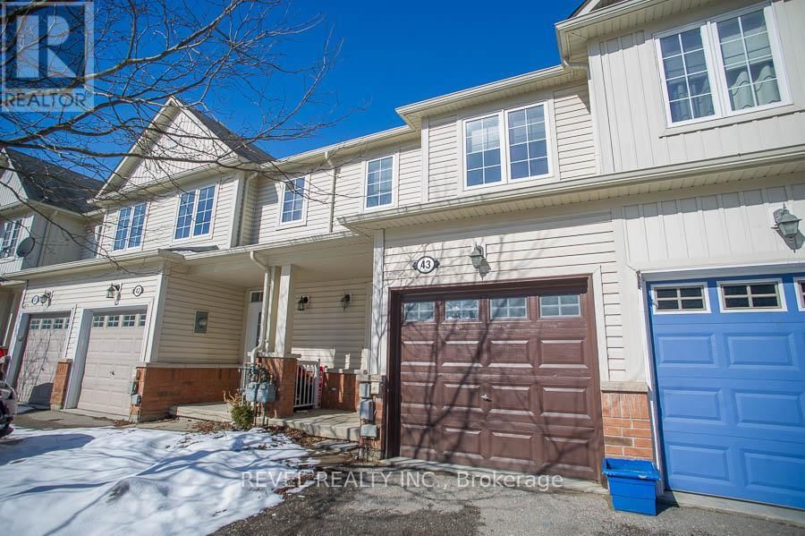 43 - 21 DIANA AVENUE Image 2