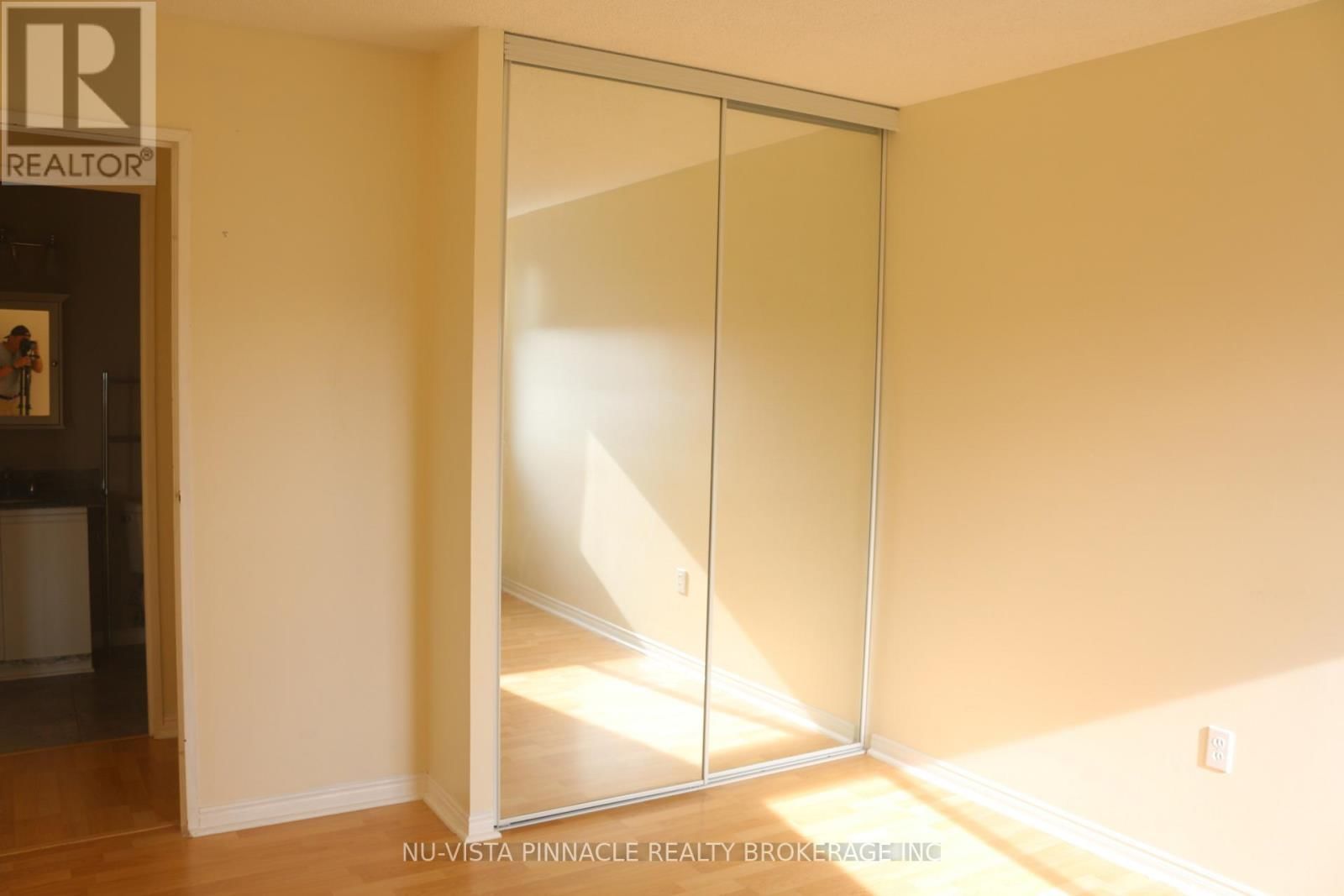 704 - 1600 ADELAIDE STREET NORTH Image 17