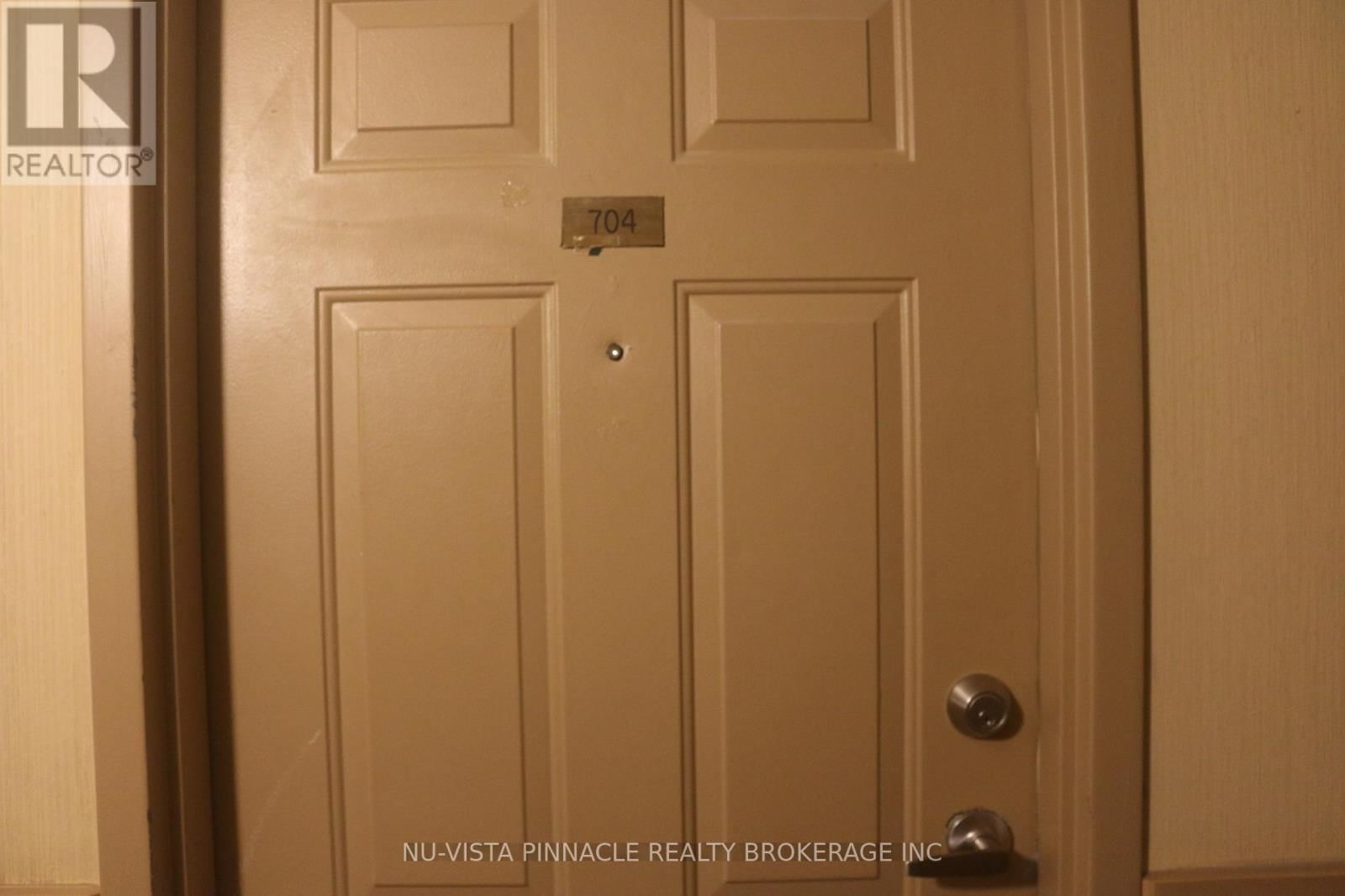 704 - 1600 ADELAIDE STREET NORTH Image 4