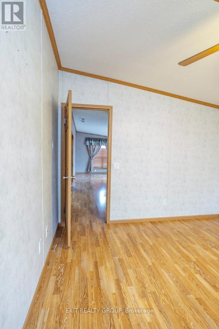 5-152 CONCESSION ROAD 11 W Image 20