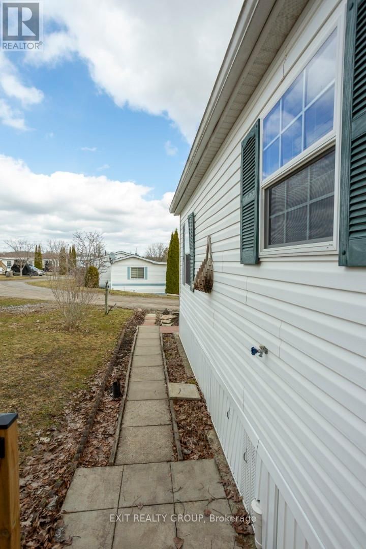 5-152 CONCESSION ROAD 11 W Image 27