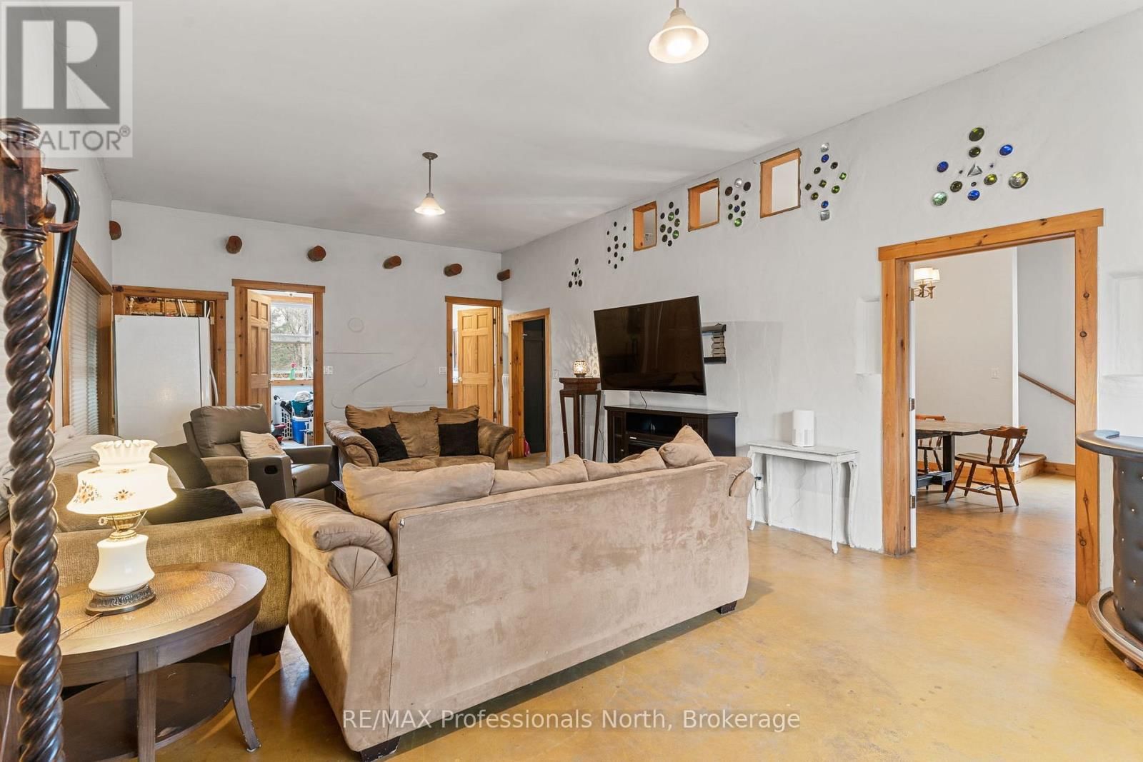 1127 BOBCAYGEON ROAD Image 11