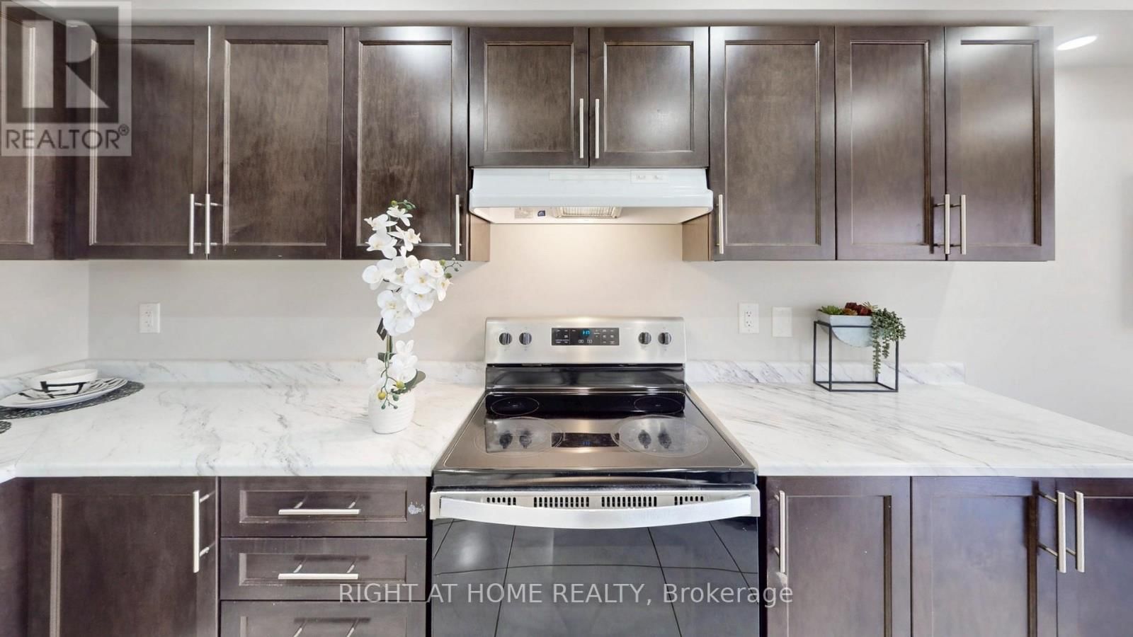 23 - 755 LINDEN DRIVE Image 21