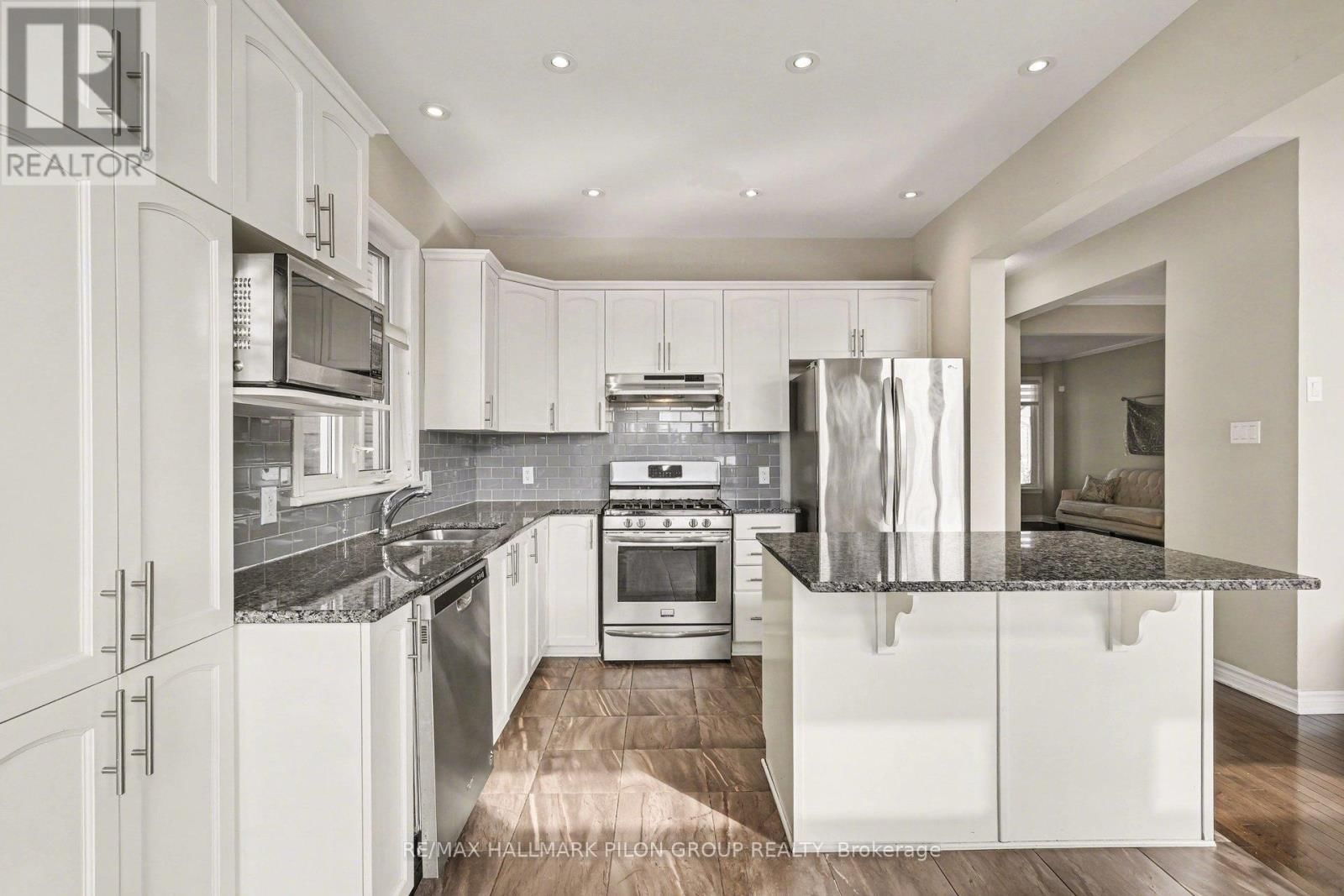 845 CONTOUR STREET Image 6