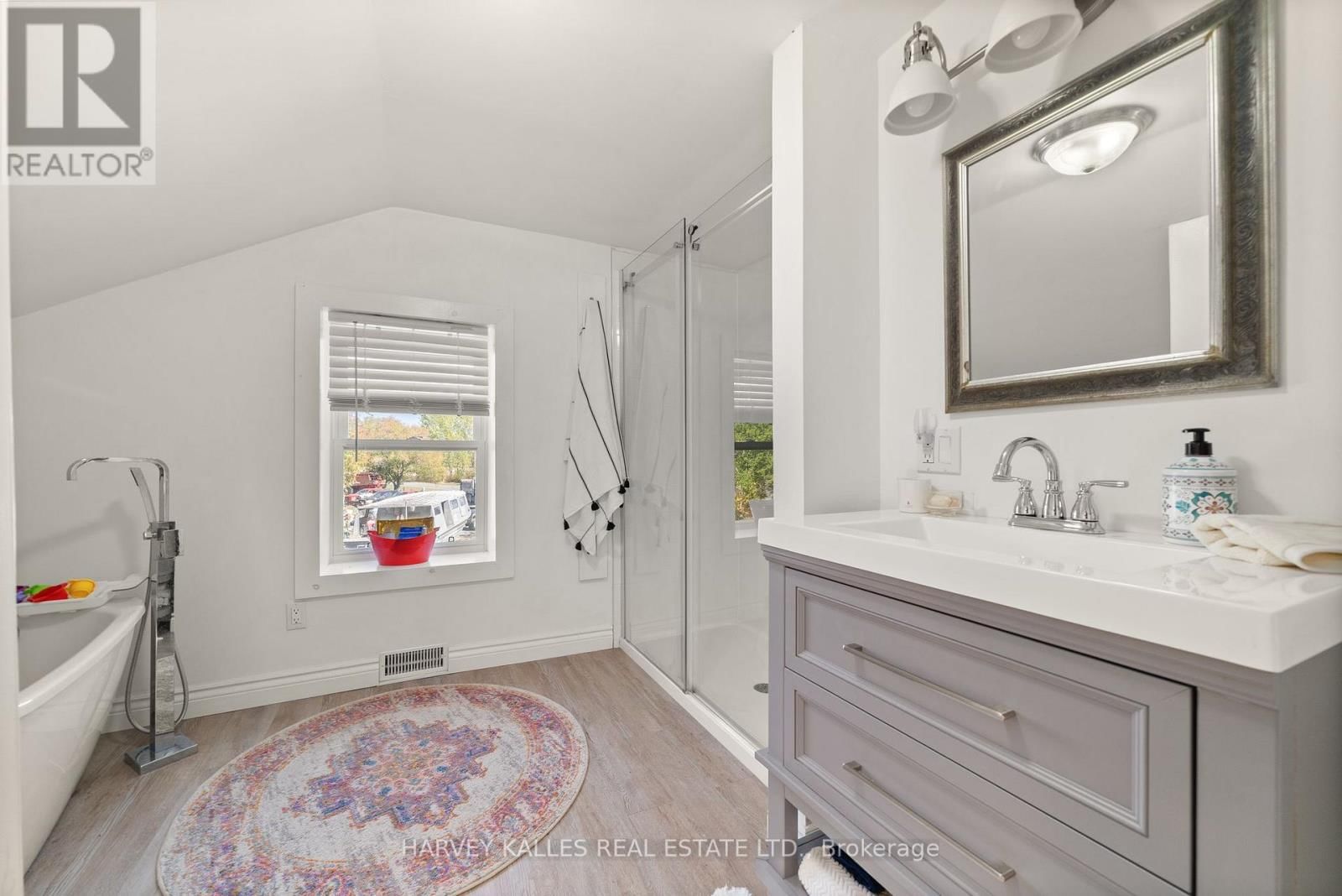 8 - 4427 COUNTY ROAD Image 15