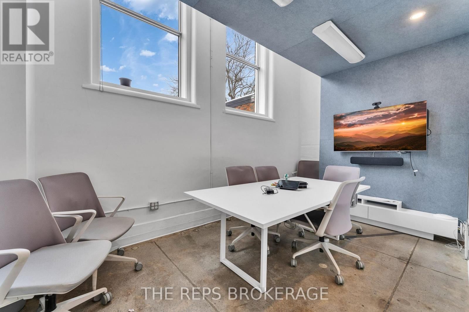 43-45 ECCLES STREET WEST Image 13