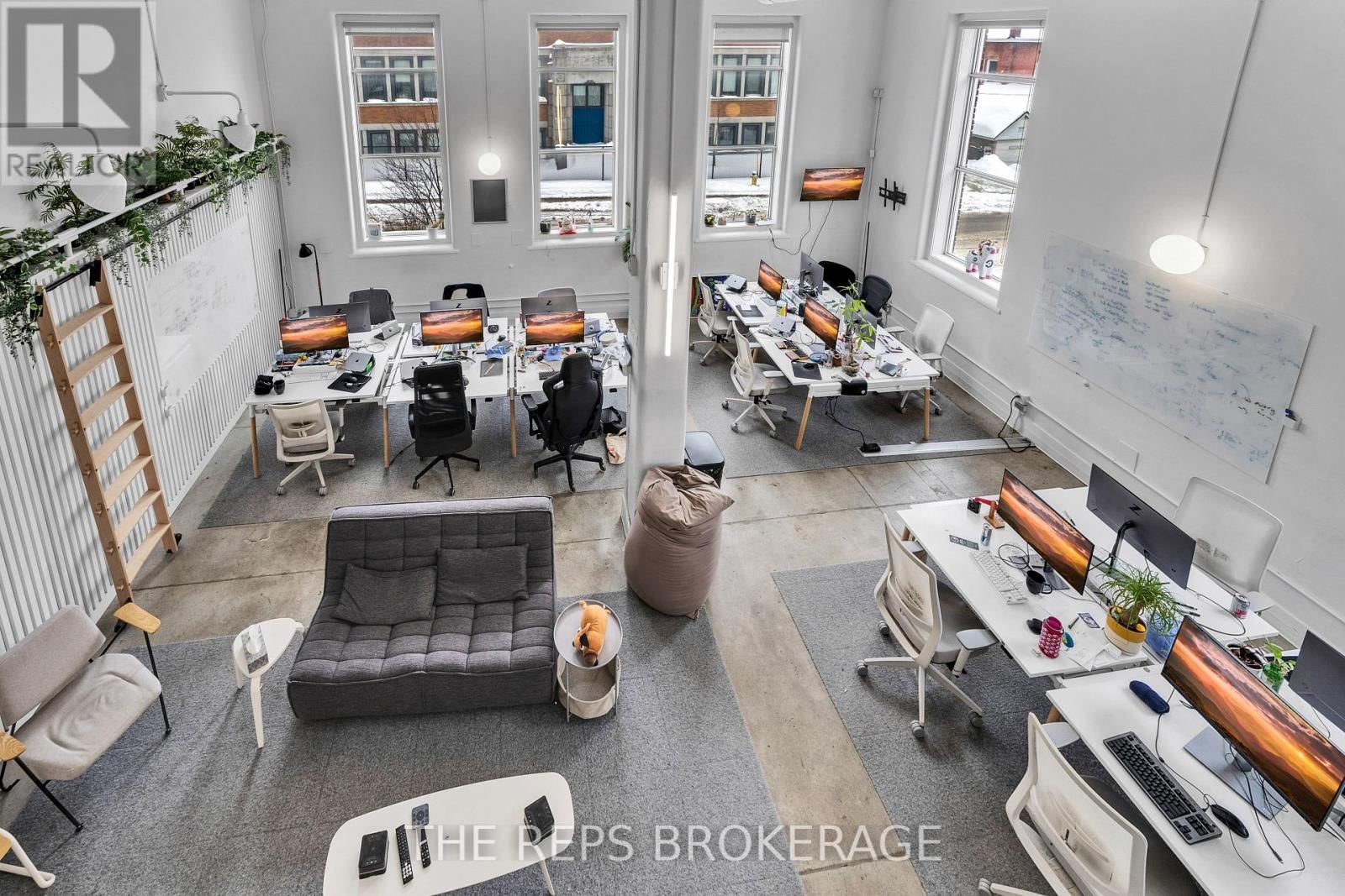 43-45 ECCLES STREET WEST Image 18