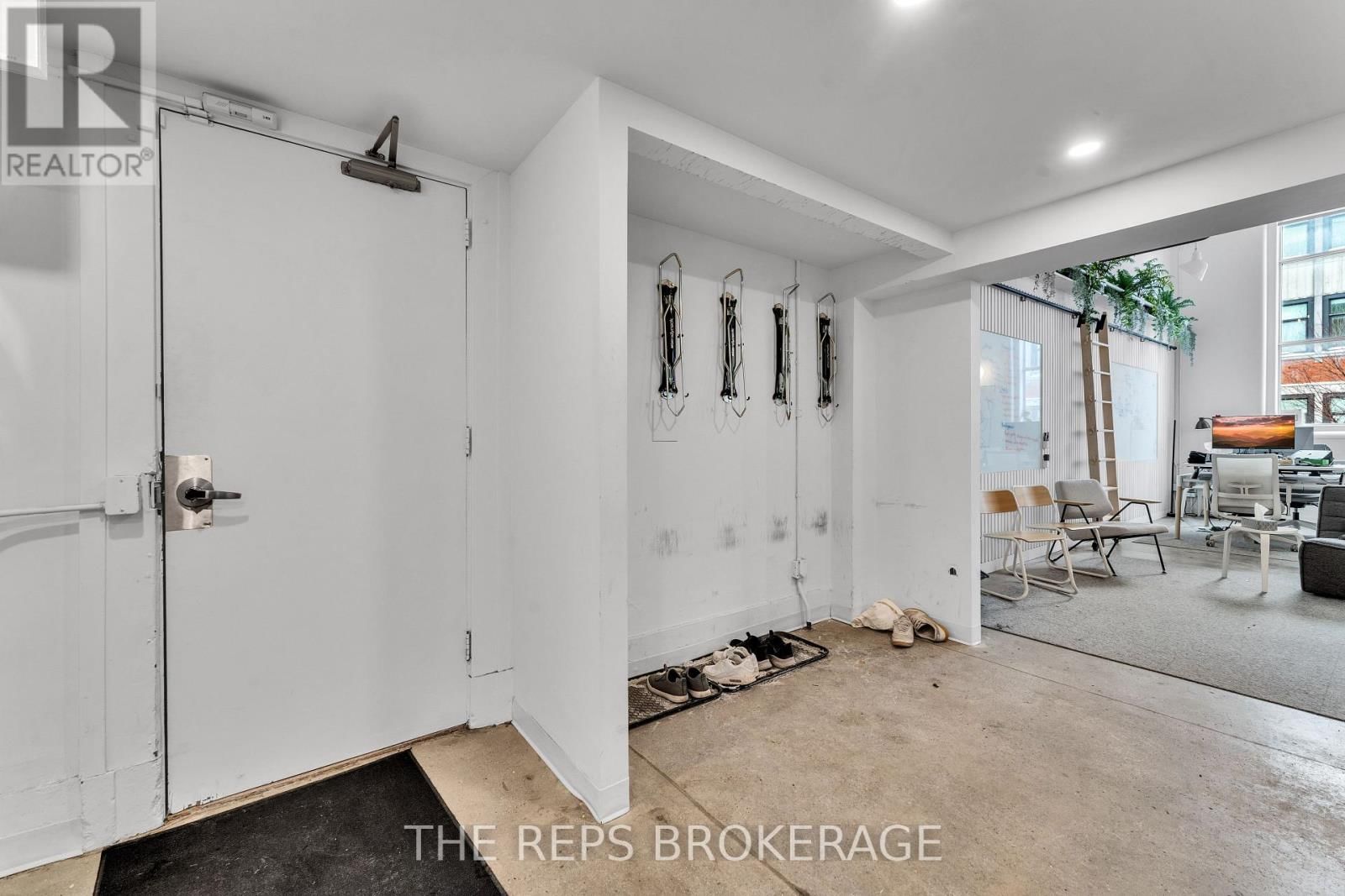 43-45 ECCLES STREET WEST Image 22