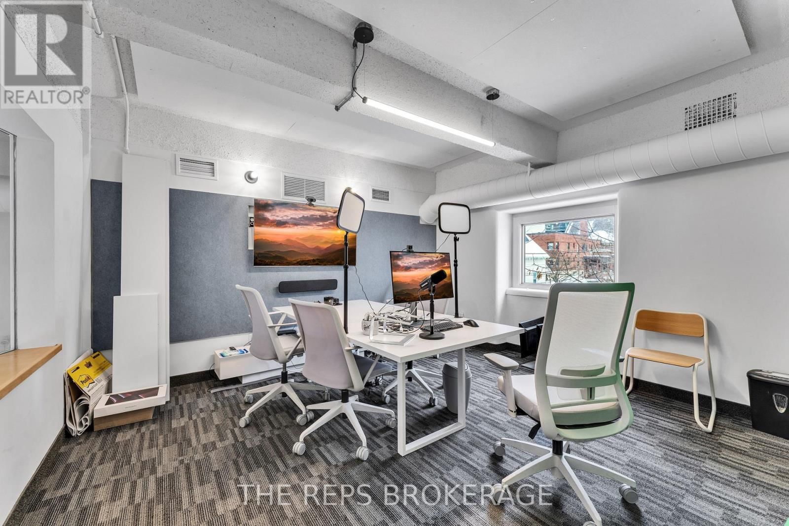 43-45 ECCLES STREET WEST Image 23