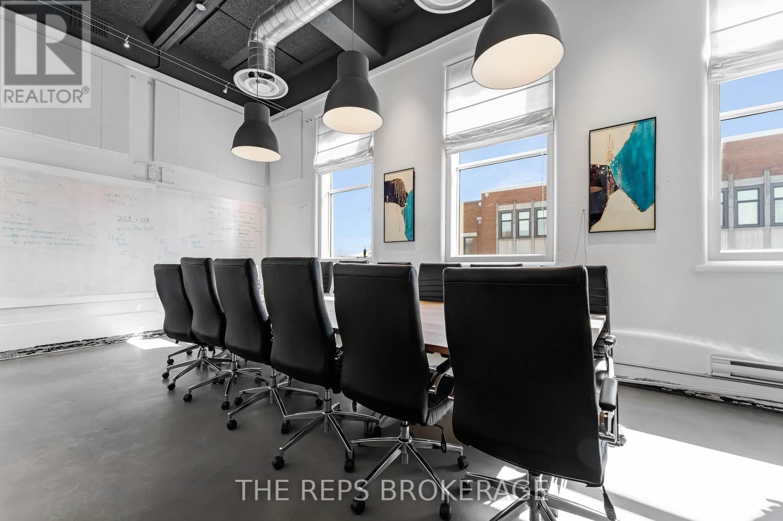 43-45 ECCLES STREET WEST Image 41