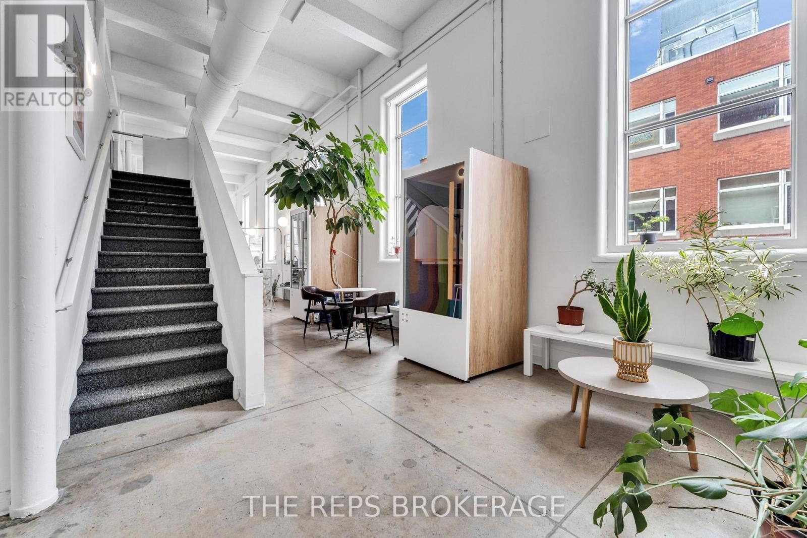 43-45 ECCLES STREET WEST Image 5