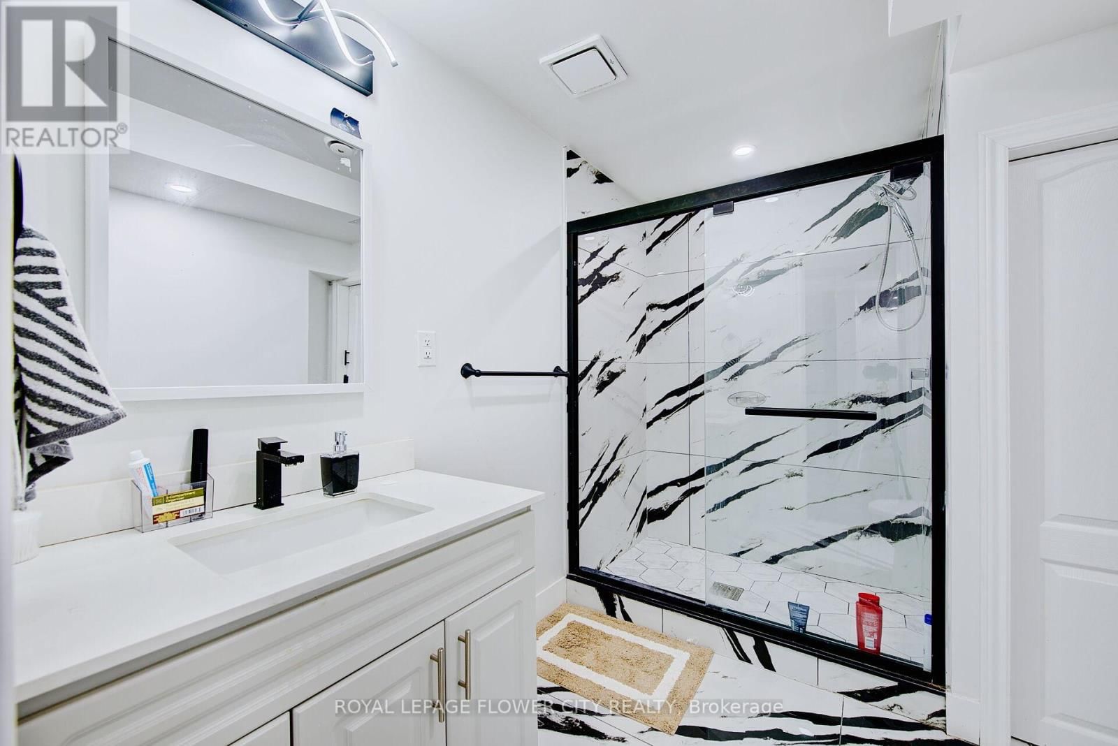 3817 AYRSHIRE AVENUE Image 43