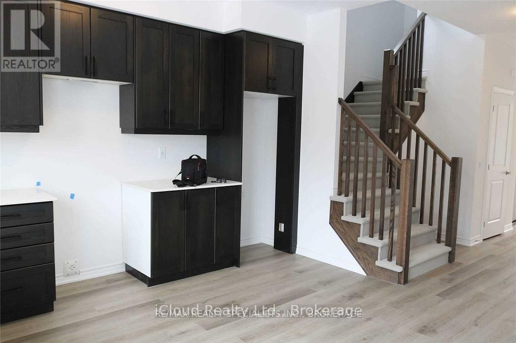 461 BLACKBURN DRIVE Image 6