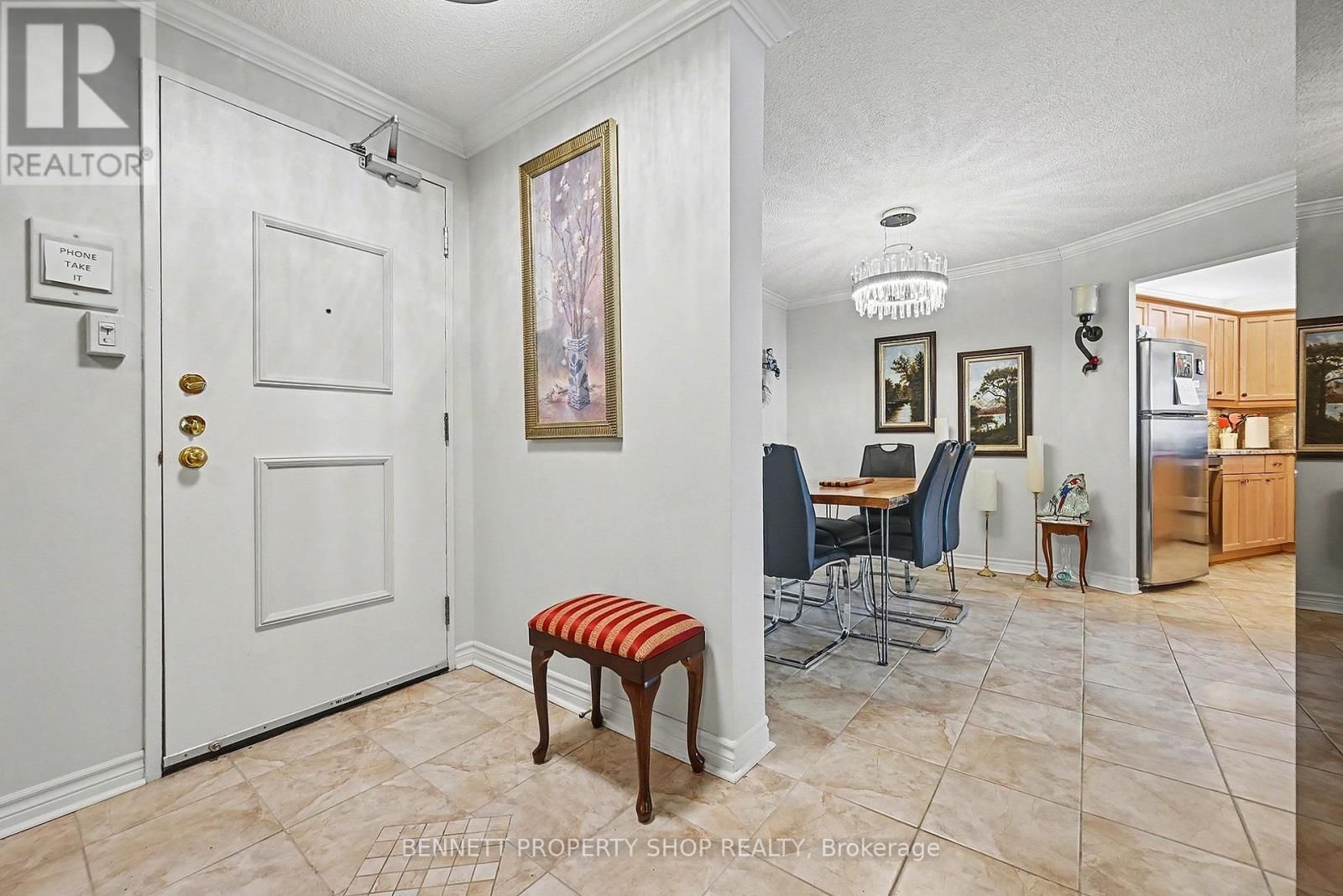 1201 - 1081 AMBLESIDE DRIVE Image 4