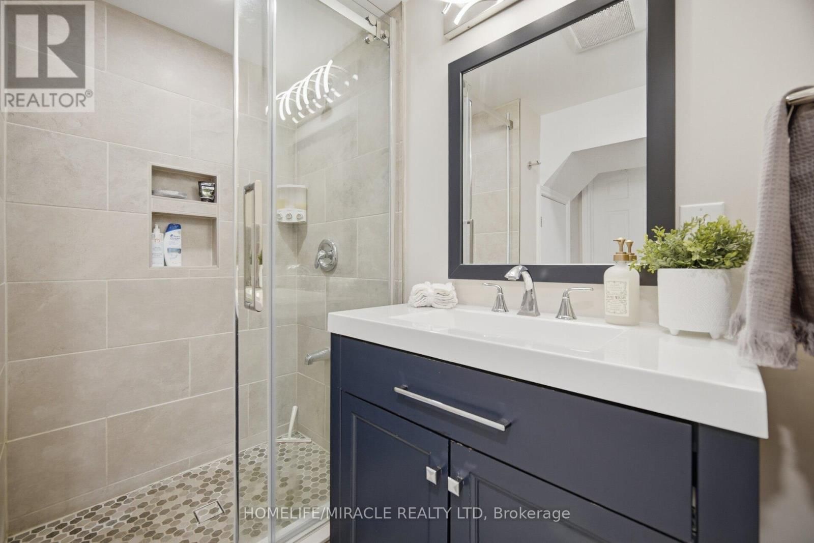 50 WESTMOUNT ROAD Image 42