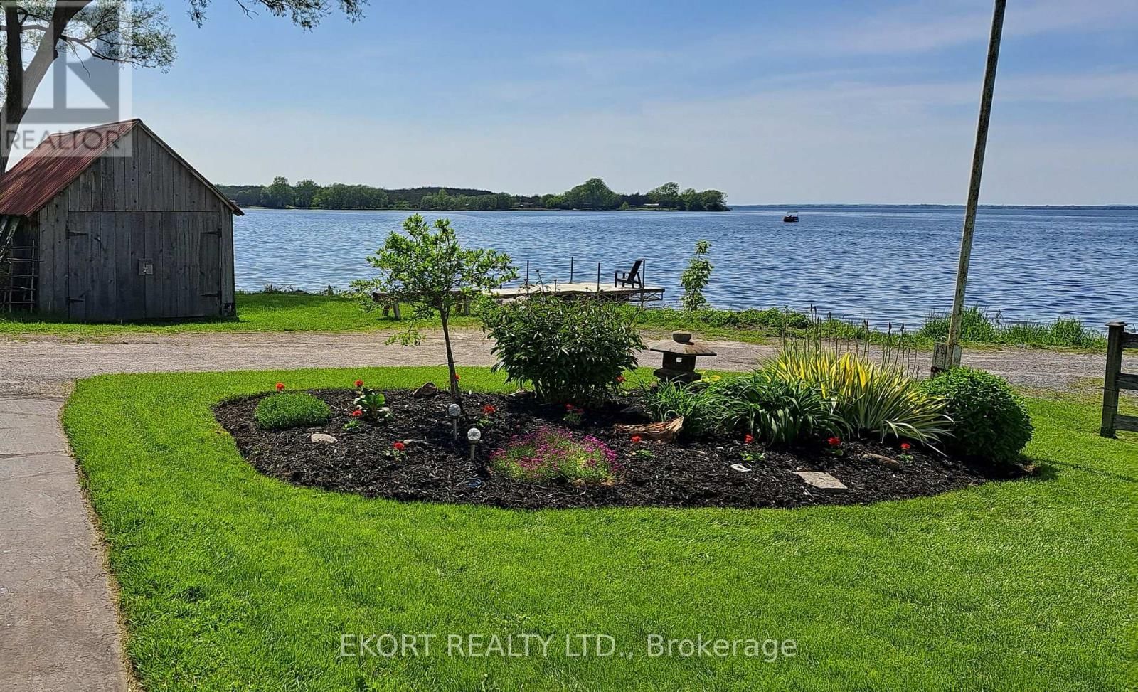 40 DEMILLE STREET Image 14