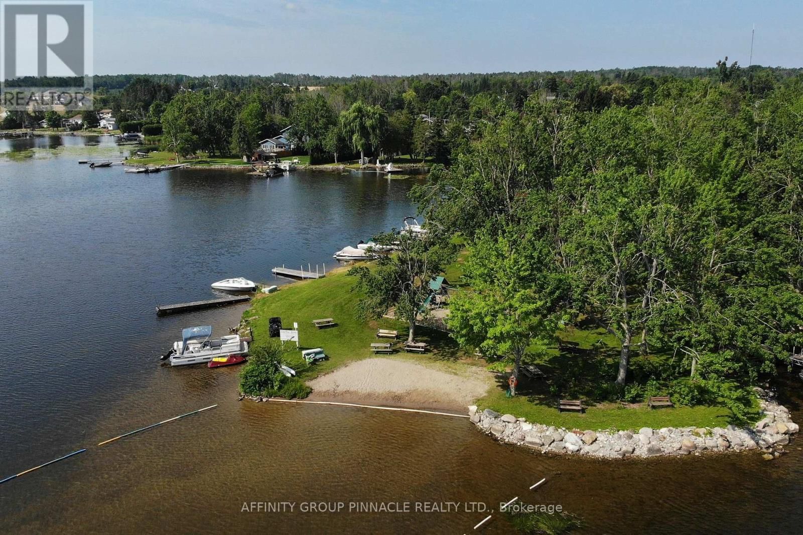 272 CROSBY DRIVE Image 29