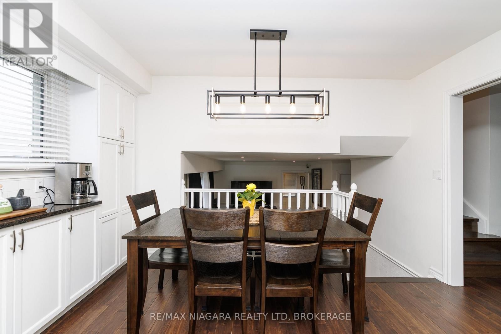 7013 GLENGOWAN CRESCENT Image 11