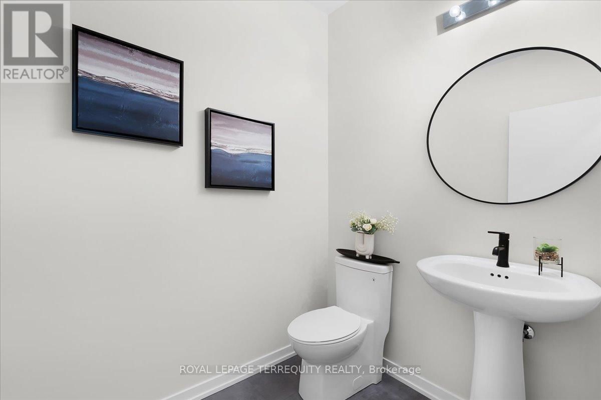 38 KINGBIRD COMMON Image 12