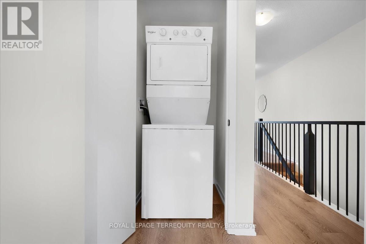 38 KINGBIRD COMMON Image 27