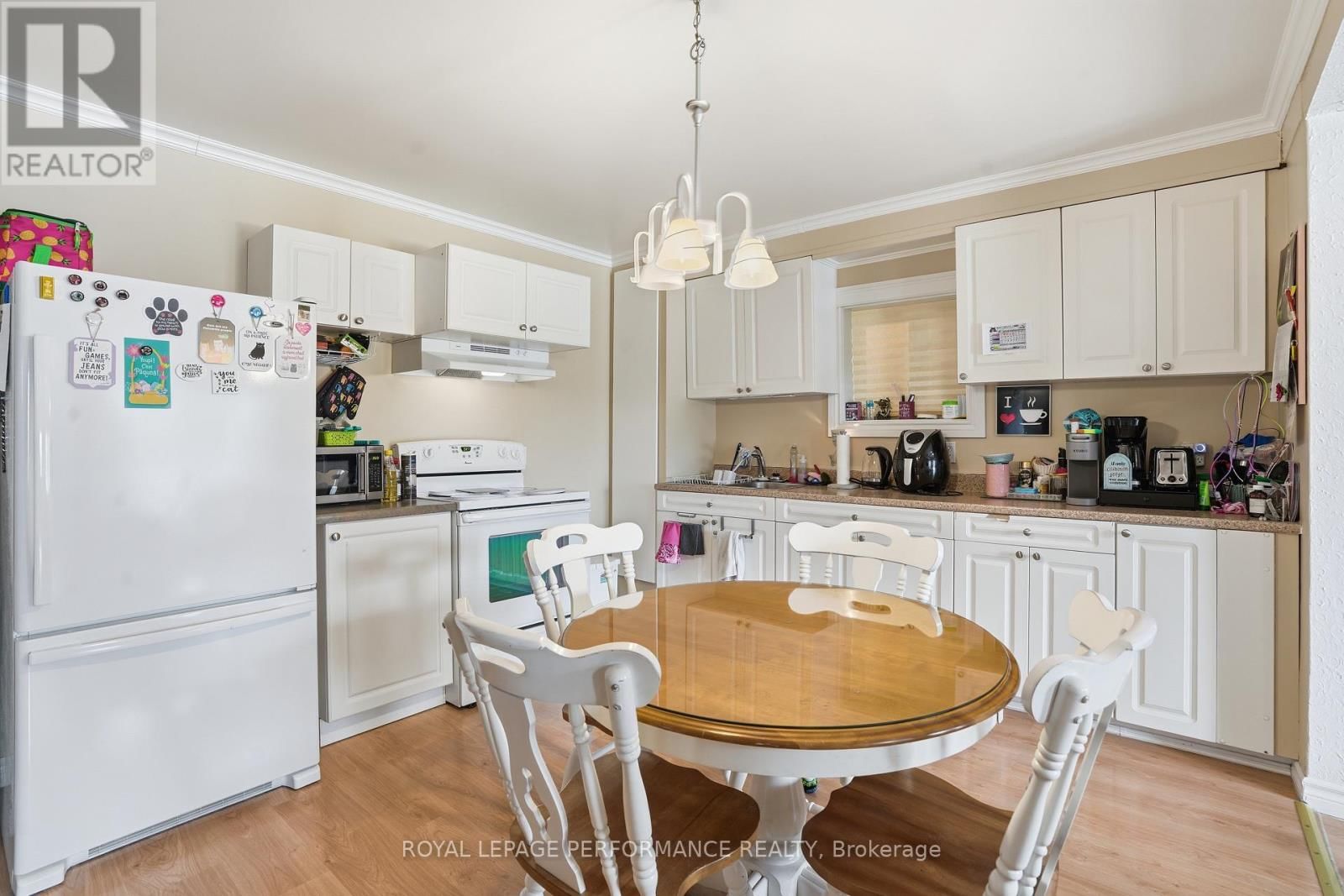 415-417 HIGGINSON STREET NORTH Image 18