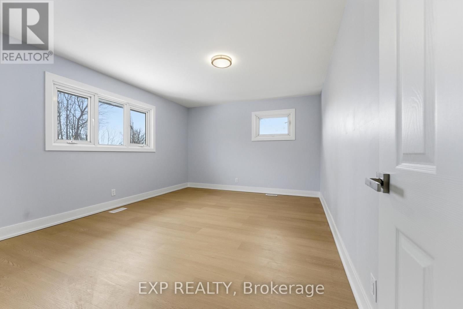 19 ALFRED DRIVE Image 16