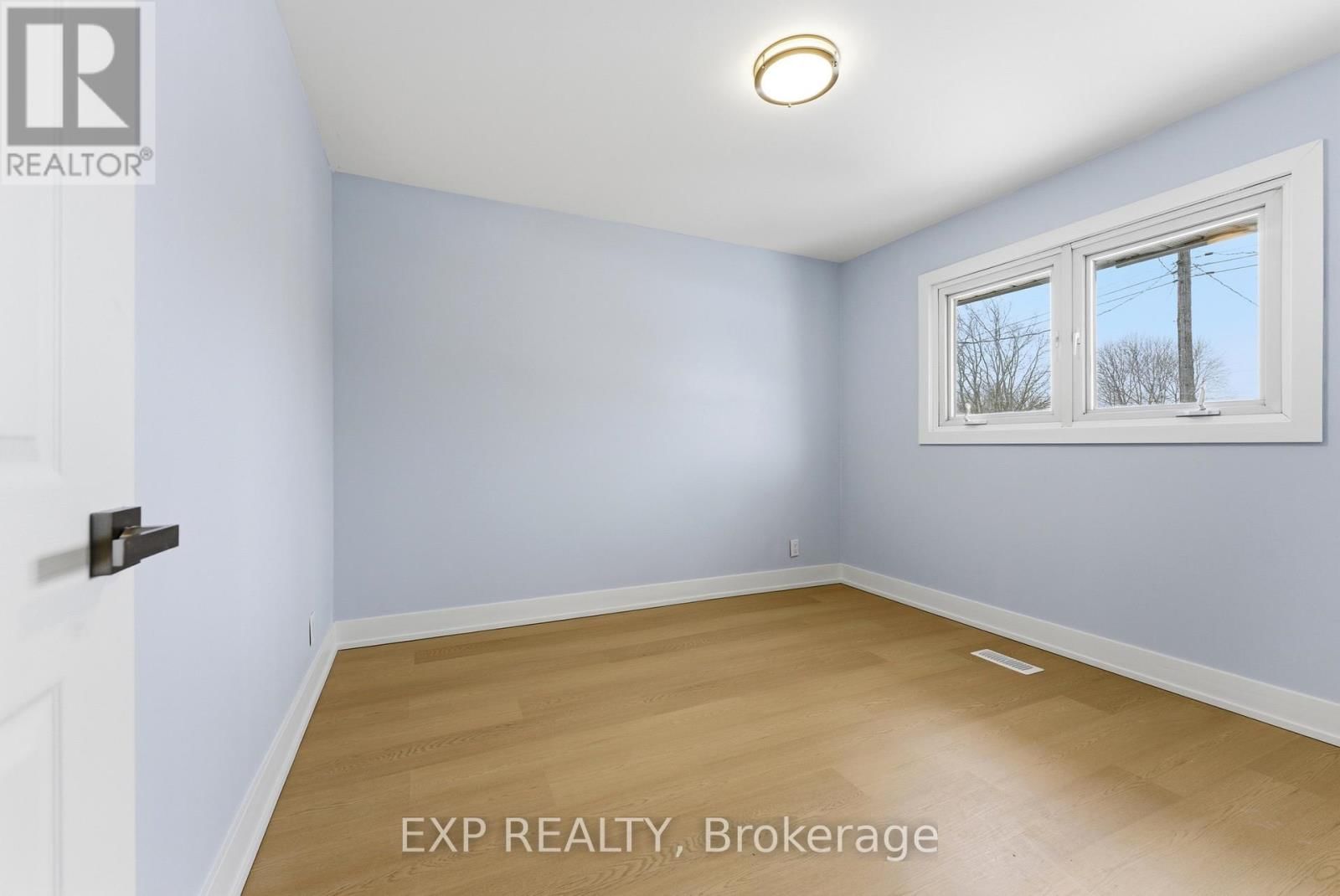 19 ALFRED DRIVE Image 23