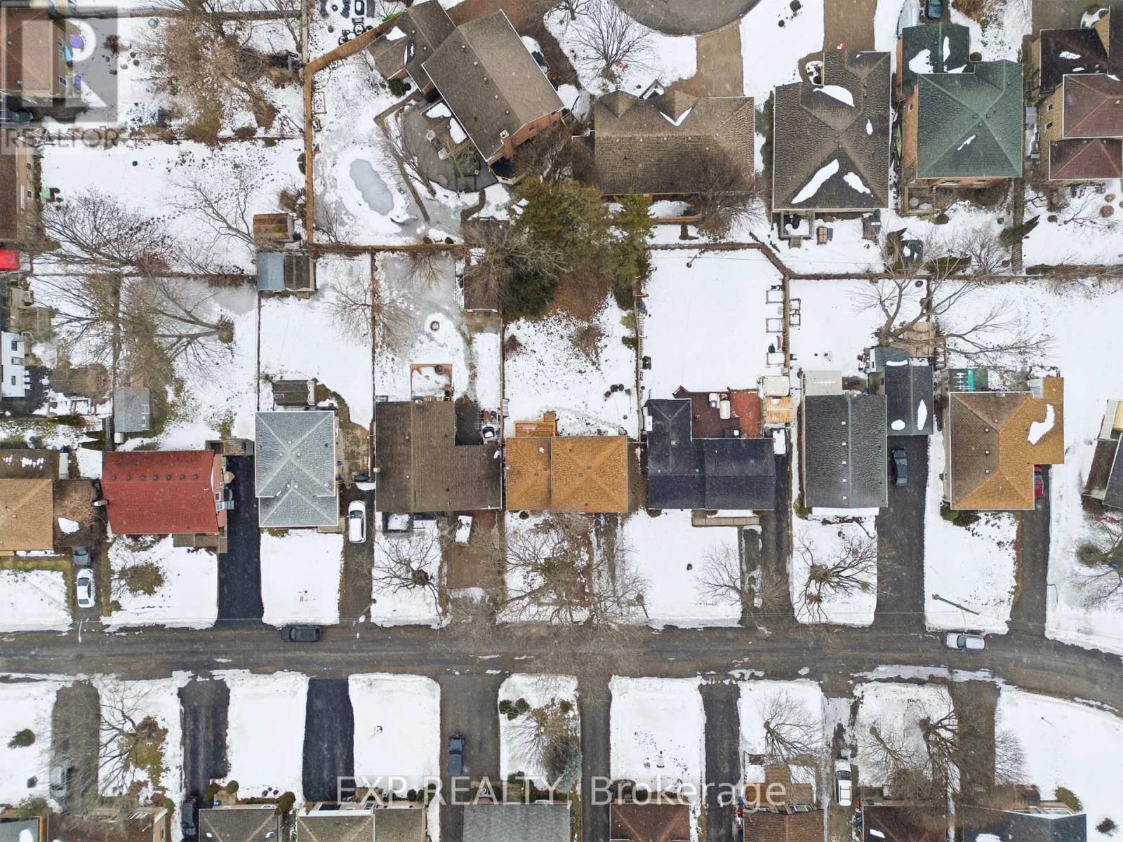 19 ALFRED DRIVE Image 32