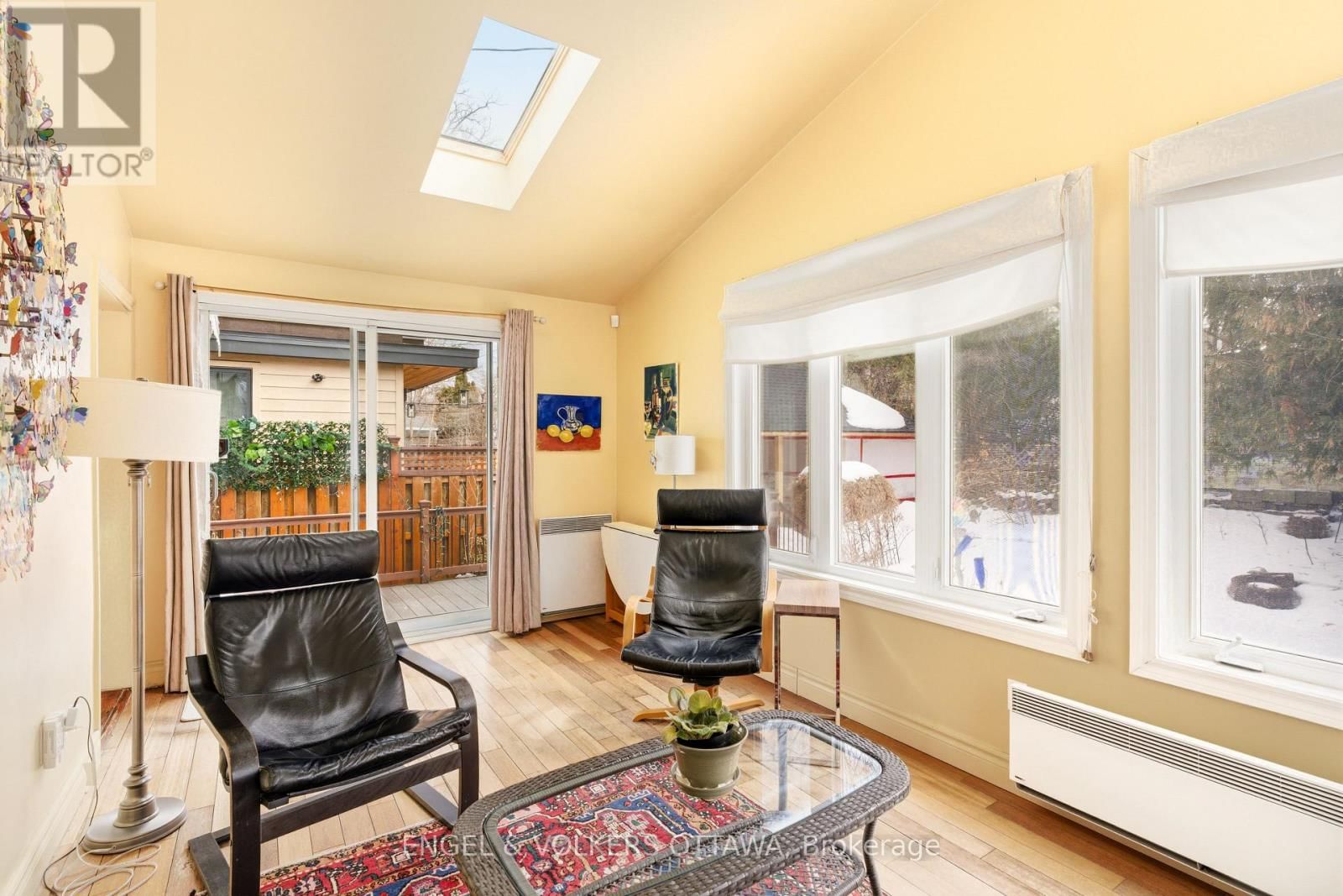 258 POWELL AVENUE Image 21