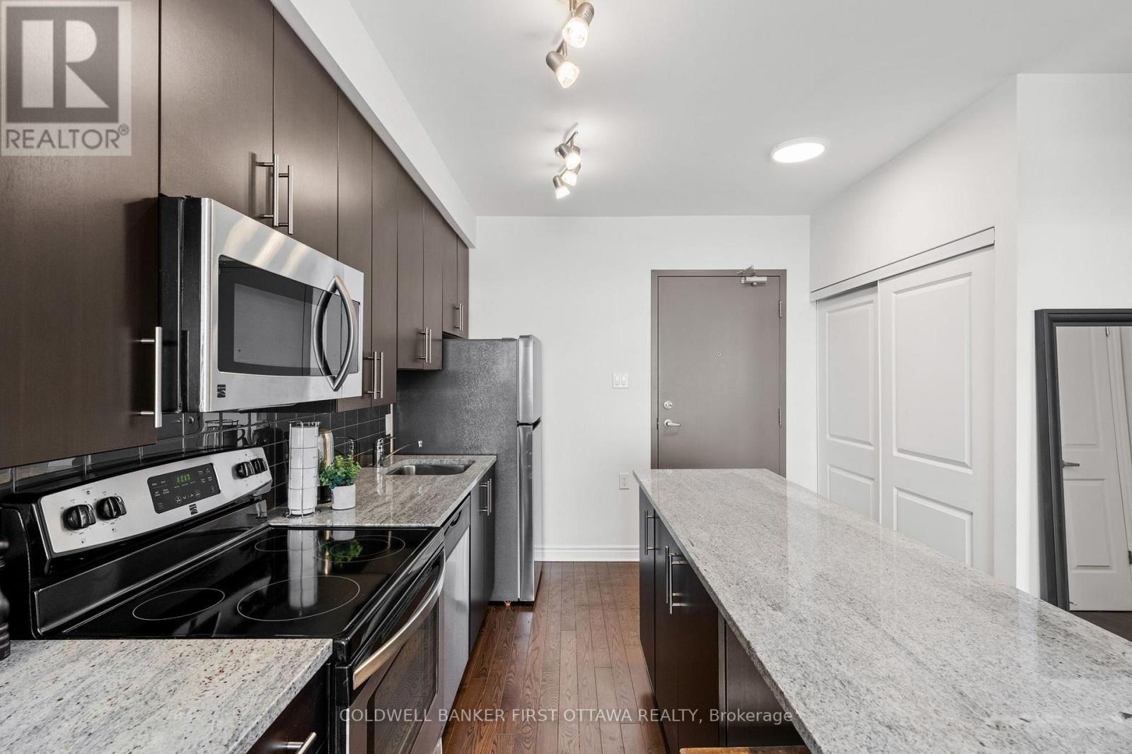 204 - 3684 FALLOWFIELD ROAD Image 11