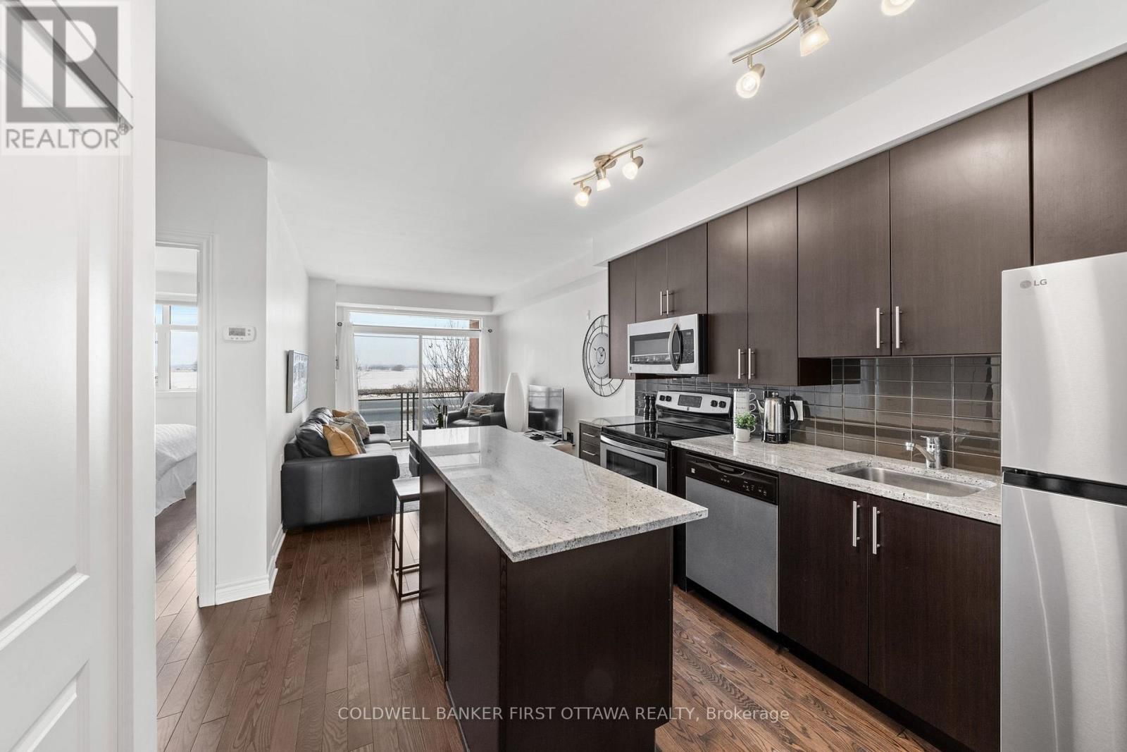 204 - 3684 FALLOWFIELD ROAD Image 13