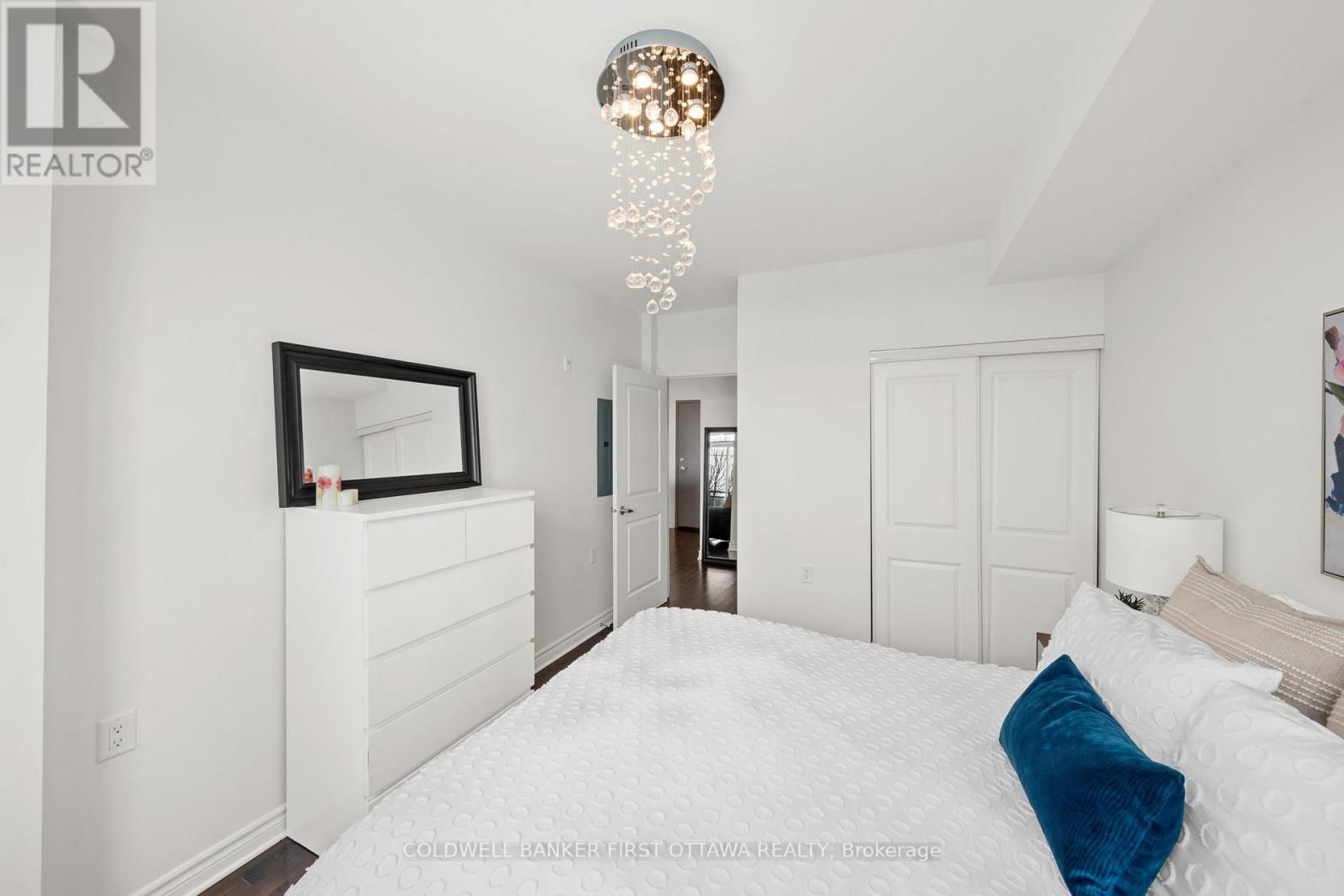 204 - 3684 FALLOWFIELD ROAD Image 24