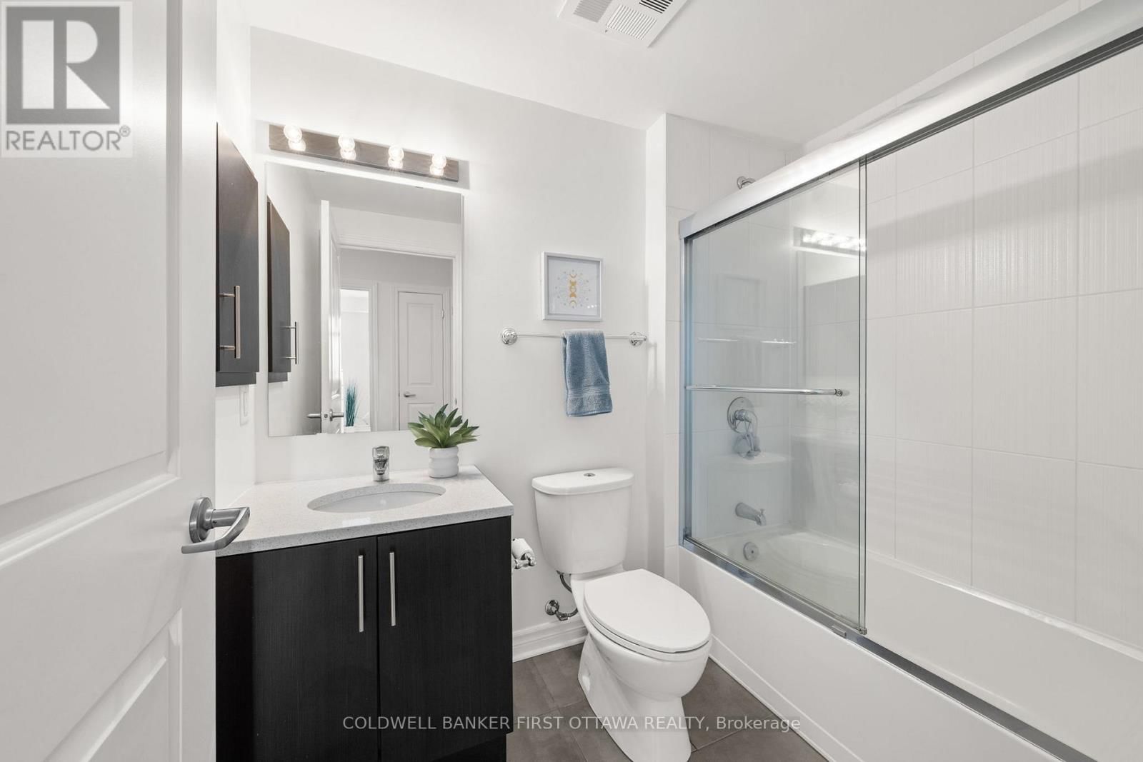 204 - 3684 FALLOWFIELD ROAD Image 25