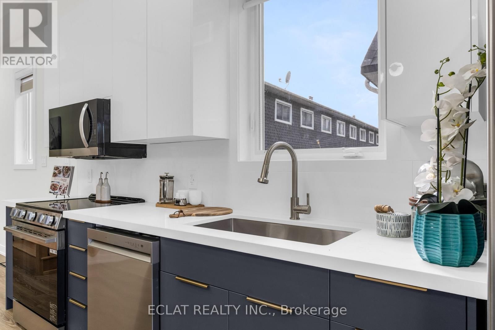 154 MILL STREET Image 19